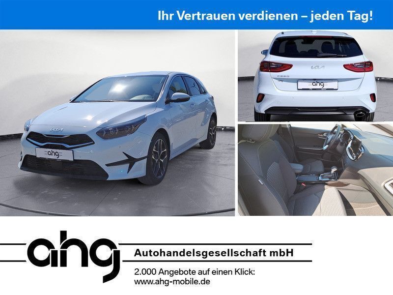 Weiß Neu 2025 Kia Ceed Limousine | 24.680 € (Guter Preis) - Bild 1/4