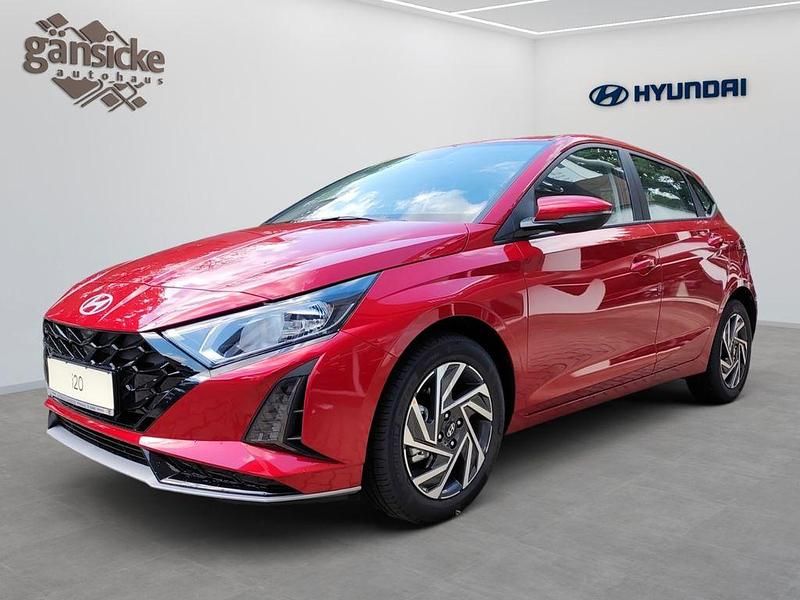 Neu Hyundai i20 Trend 101 PS (74 kW) 2025 Rot Limousine