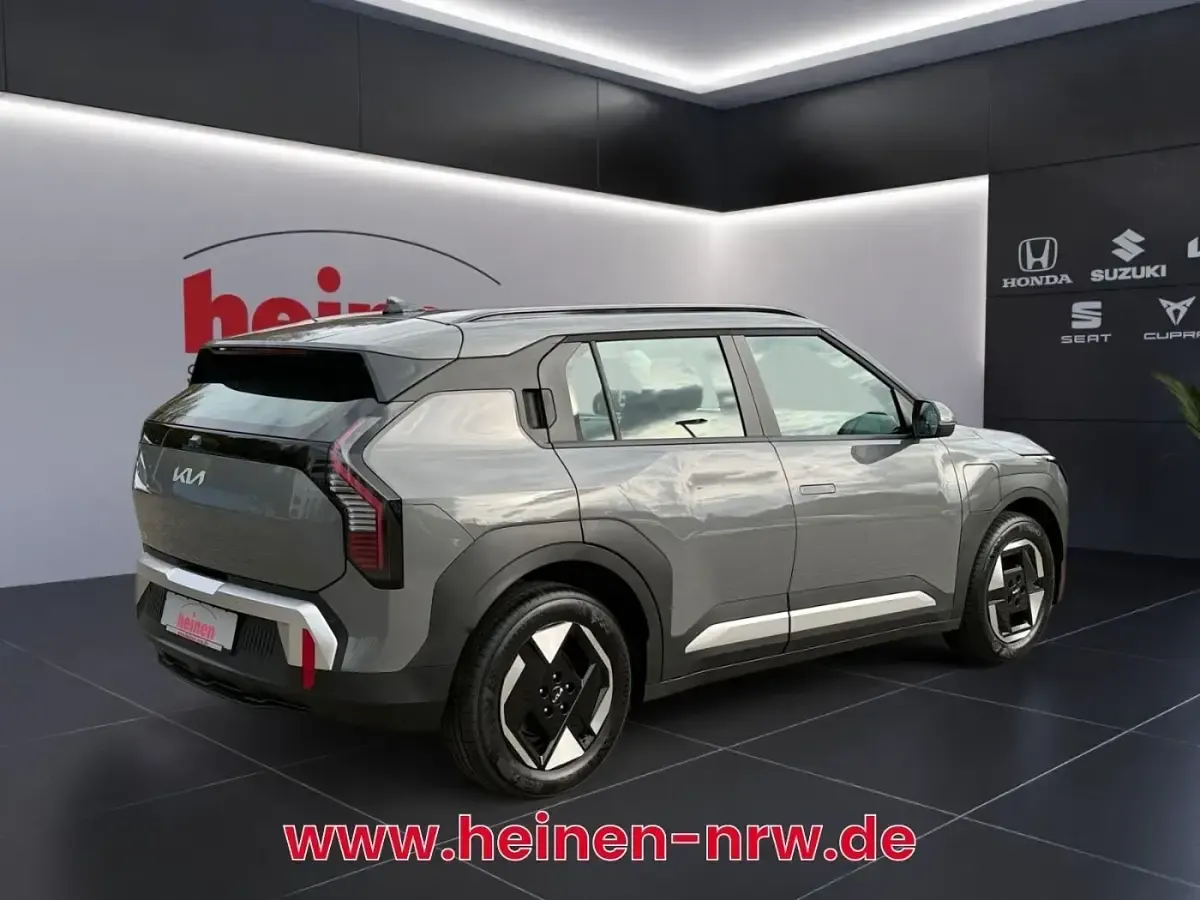 Neu Kia EV3 Air 150 kW (204 PS) 2026 Grau SUV