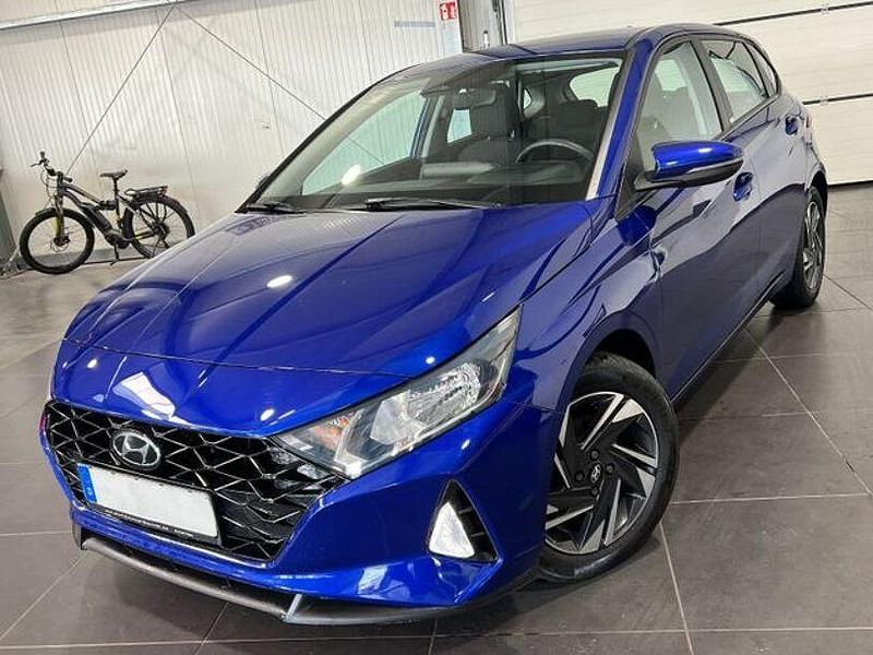 Gebraucht Hyundai i20 101 PS (74 kW) 2021 Intense blue Limousine