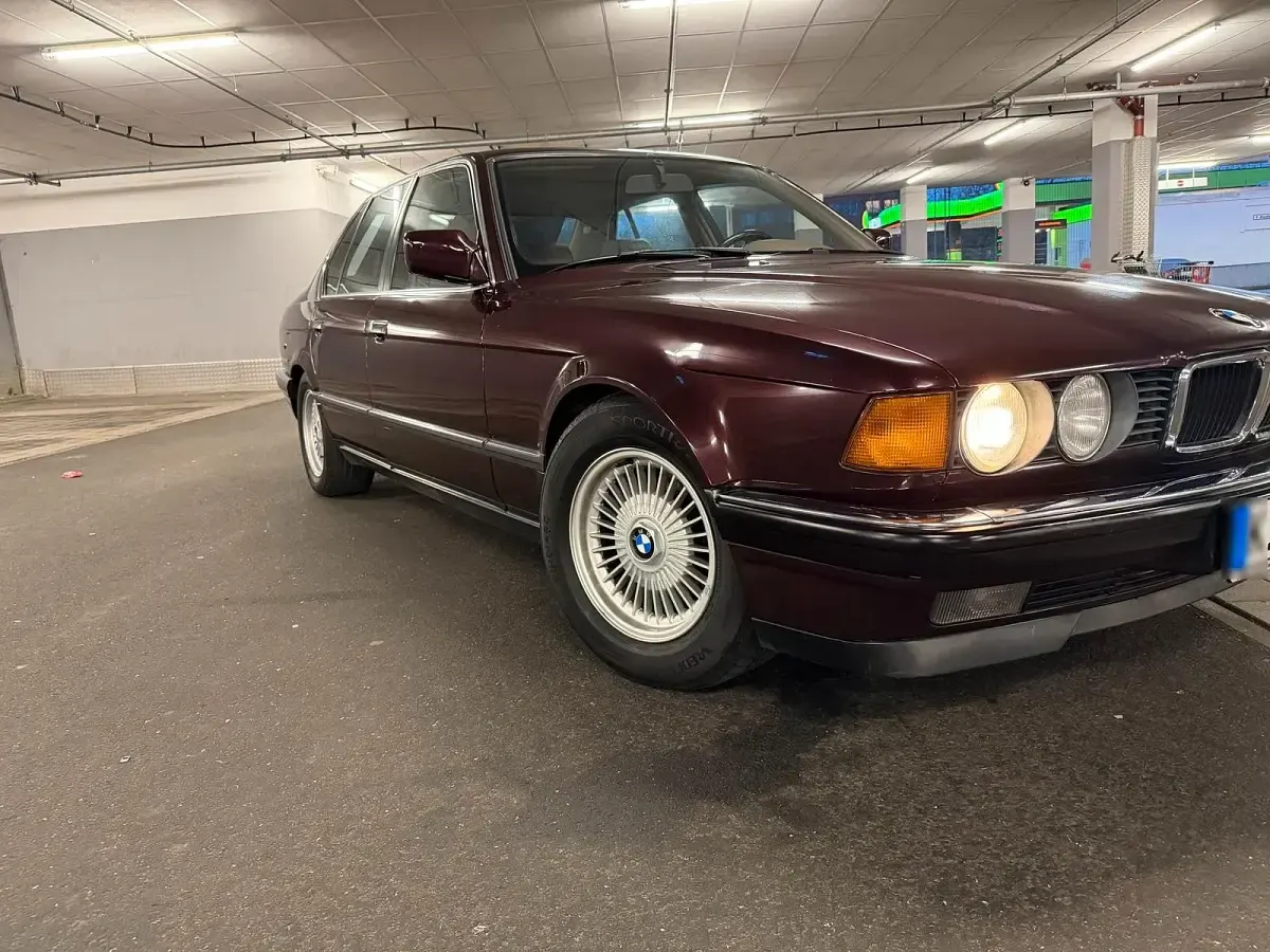 Gebraucht BMW 730 217 PS (159 kW) 1992 Violet Limousine