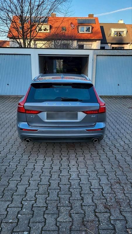 Gebraucht Volvo V60 197 PS (144 kW) 2021 Grau Kombi