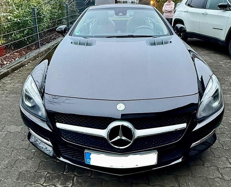 Gebraucht Mercedes SL500 435 PS (319 kW) 2012 Schwarz Cabrio