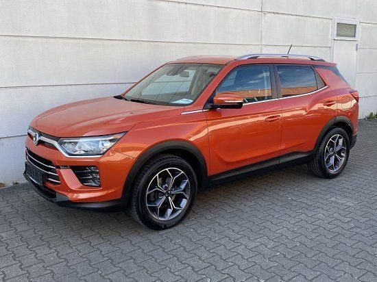 Gebraucht SsangYong Korando Quartz 163 PS (119 kW) 2020 Orange SUV