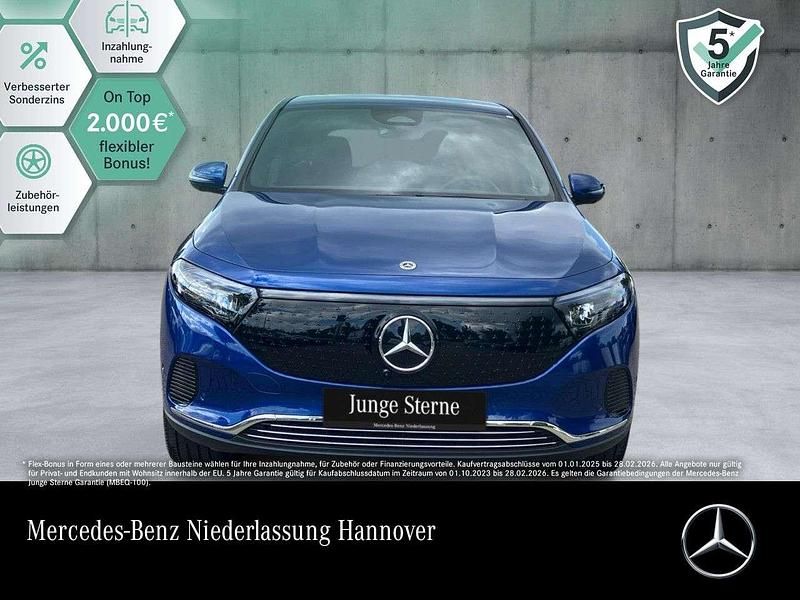 Blau Gebraucht 2024 Mercedes EQA300 Progressive SUV | 34.290 € (Fairer Preis) - Bild 1/3
