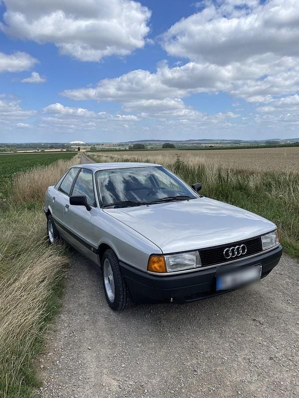 Second-hand Audi 80 90 CP (66 kW) 1990 Argintiu Berlinǎ