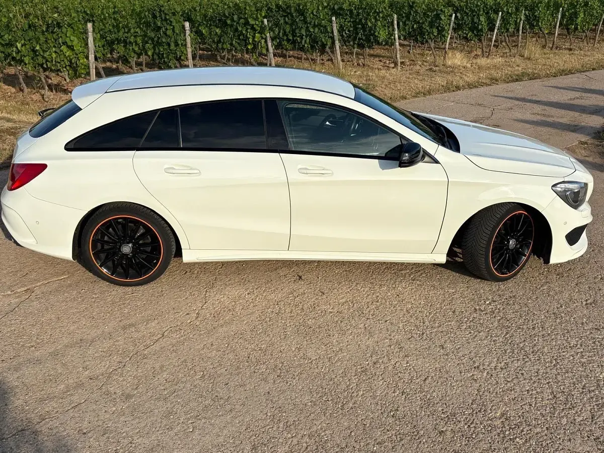 Gebraucht Mercedes CLA200 Shooting Brake Edition 156 PS (114 kW) 2015 Weiß Kombi