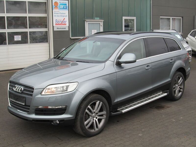 Grau Gebraucht 2006 Audi Q7 SUV | 8.990 € (Fairer Preis) - Bild 1/4
