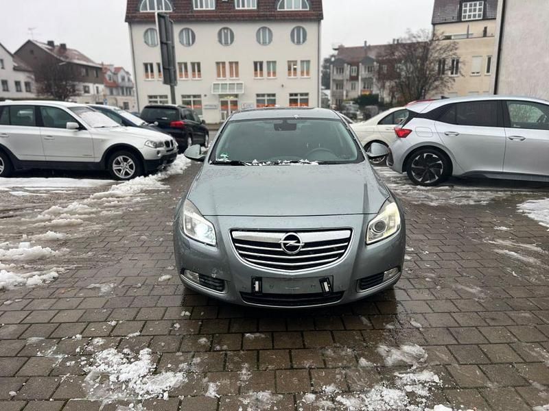 Gebraucht Opel Insignia Design Edition 131 PS (96 kW) 2011 Silber Limousine