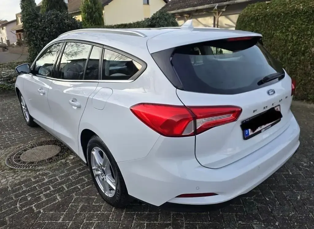 Gebraucht Ford Focus Cool & Connect 150 PS (110 kW) 2020 Weiß Limousine