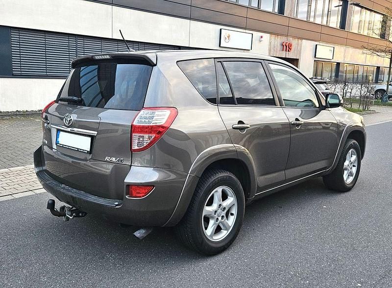 Gebraucht Toyota RAV4 177 PS (130 kW) 2012 Braun SUV