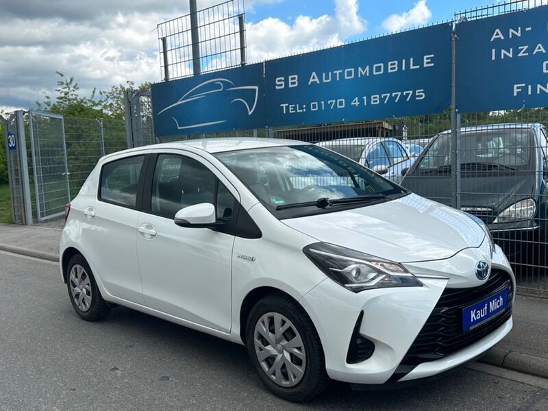 Weiß Gebraucht 2018 Toyota Yaris Style Limousine | 12.990 € (Fairer Preis) - Bild 1/4