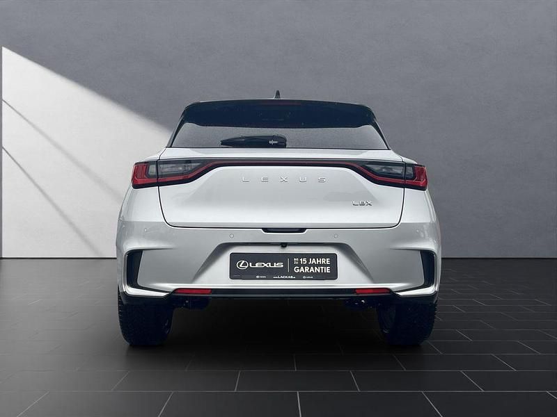 Gebraucht Lexus LBX 136 PS (100 kW) 2024 Schwarz SUV