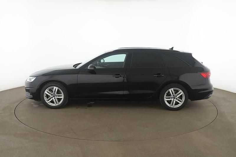 Gebraucht Audi A4 Business 163 PS (119 kW) 2022 Schwarz Kombi