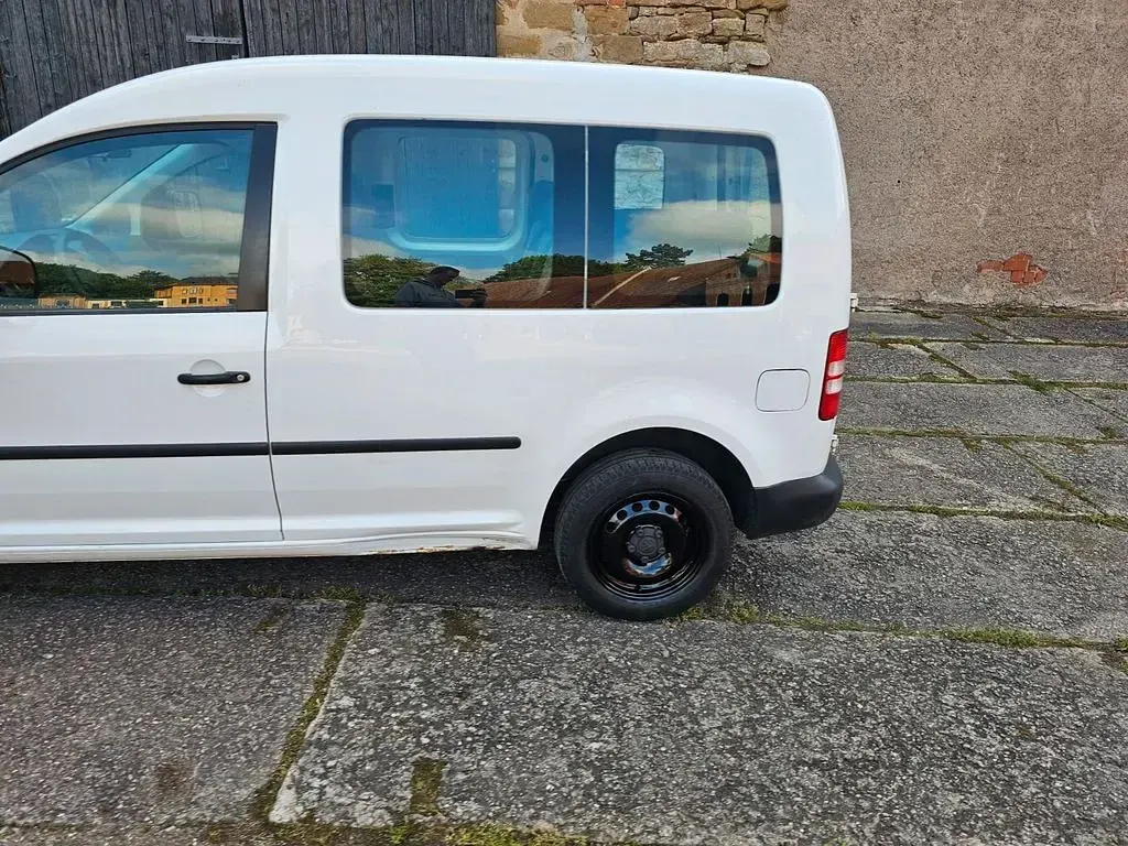 Gebraucht VW Caddy 75 PS (55 kW) 2013 Weiß Van / Kleinbus