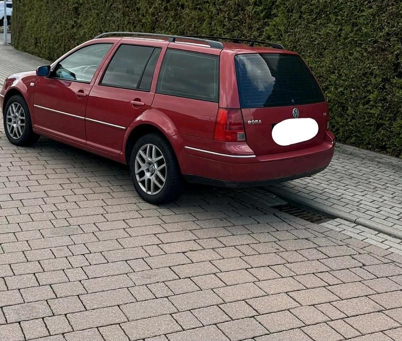 Second-hand VW Bora 101 CP (74 kW) 2001 Roșu Break