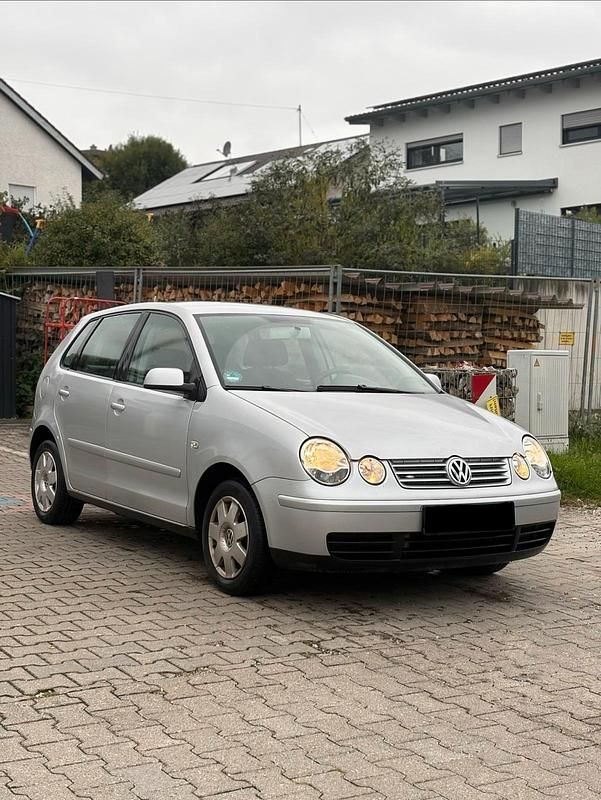 Silber Gebraucht 2005 VW Polo Kleinwagen | 2.599 € (Fairer Preis) - Bild 1/4