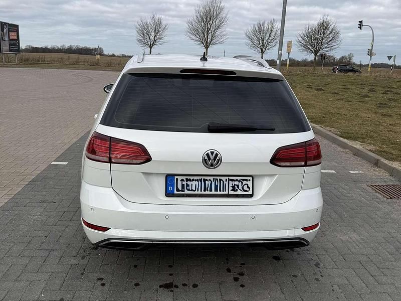 Gebraucht VW Golf VII Join 116 PS (85 kW) 2018 Weiß Kombi