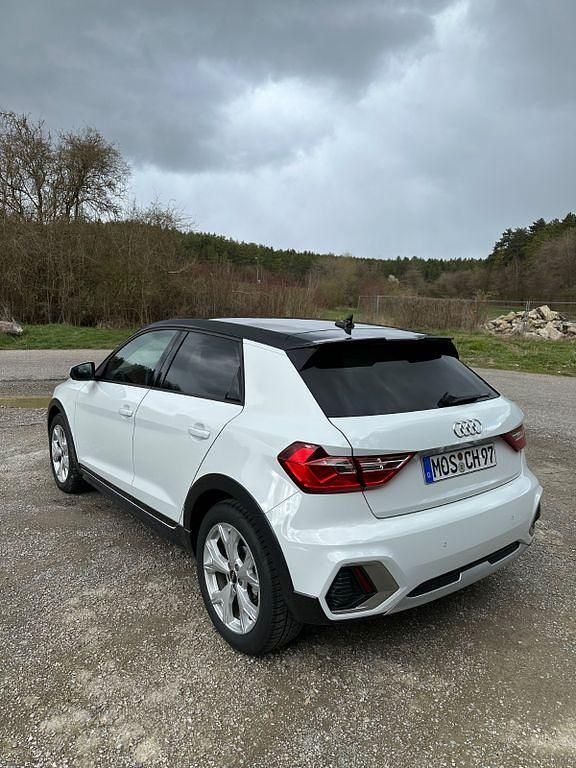 Gebraucht Audi A1 Ambiente 150 PS (110 kW) 2025 Weiß SUV