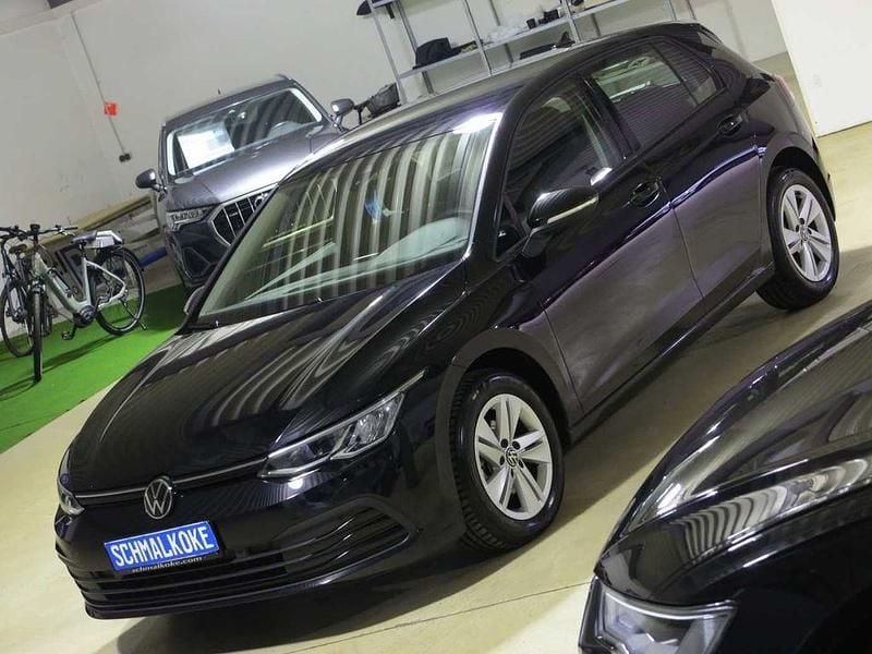 Gebraucht VW Golf VIII Life 116 PS (85 kW) 2024 Deep black pearlescent Limousine