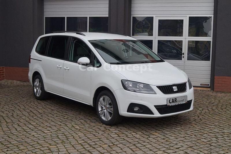 Weiß Gebraucht 2014 Seat Alhambra 4You Van / Kleinbus | 17.990 € (Etwas zu teuer) - Bild 1/4