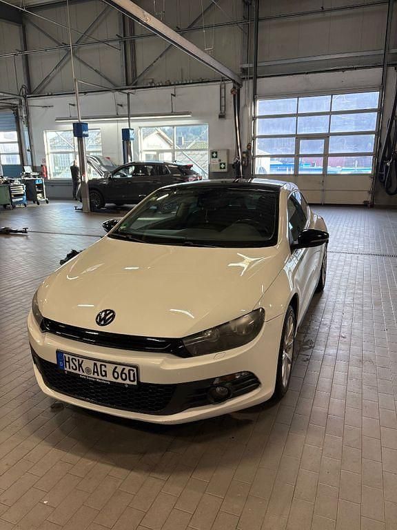 Gebraucht VW Scirocco Sportline 122 PS (89 kW) 2012 Weiß Coupé