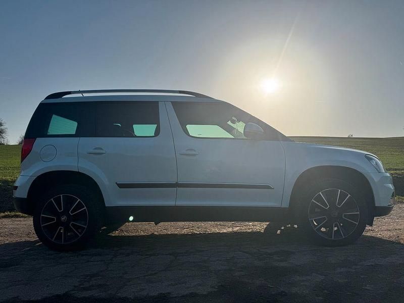 Gebraucht Skoda Yeti Ambition 150 PS (110 kW) 2016 Weiß SUV