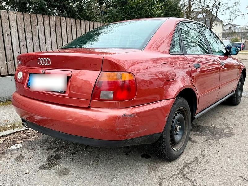 Gebraucht Audi A4 101 PS (74 kW) 1994 Rot Limousine
