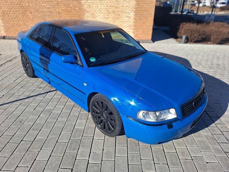 Gebraucht Audi A8 Sport 260 PS (191 kW) 1999 Blau Limousine