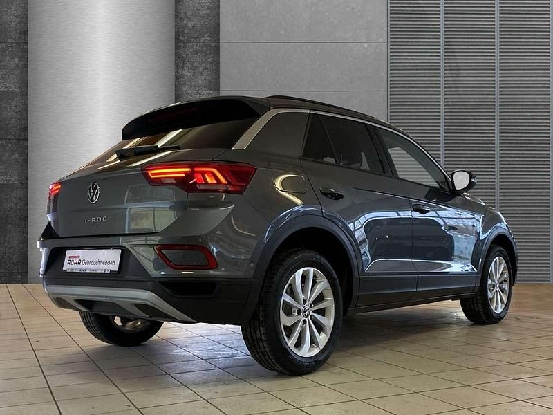 Gebraucht VW T-Roc Edition 116 PS (85 kW) 2024 Indiumgrau metallic SUV