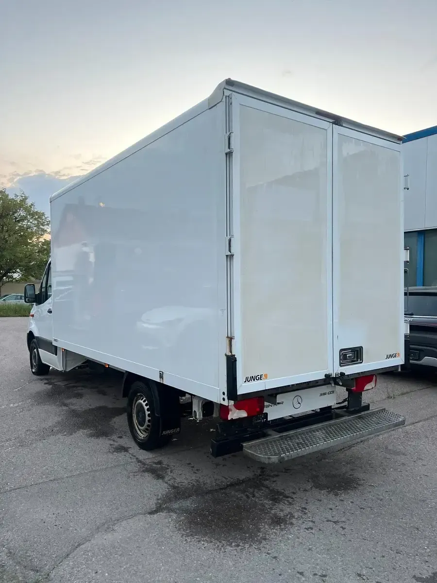 Gebraucht Mercedes Sprinter 163 PS (119 kW) 2019 Weiß Van