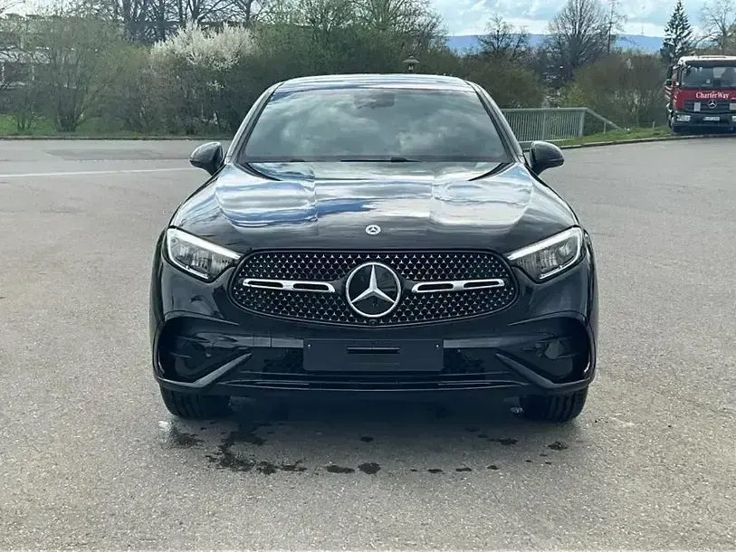 Gebraucht Mercedes GLC220 AMG 197 PS (144 kW) 2026 Schwarz SUV