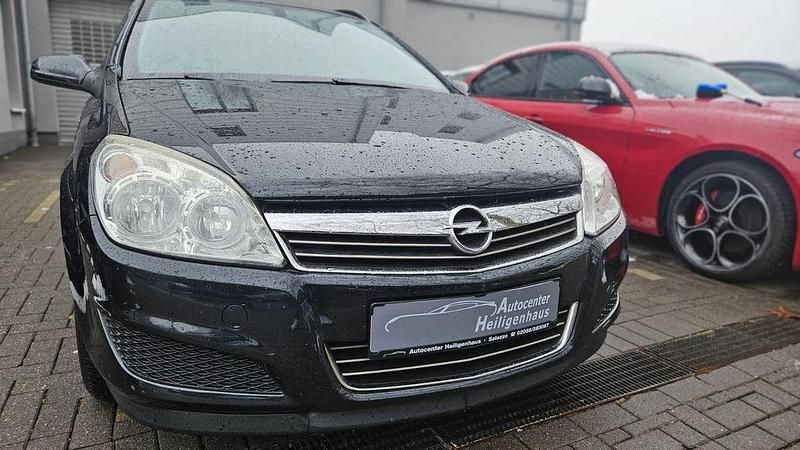 Gebraucht Opel Astra Selection 90 PS (66 kW) 2009 Schwarz Limousine