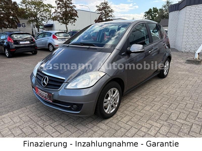 Grau Gebraucht 2010 Mercedes A180 Kleinwagen | 4.999 € (Fairer Preis) - Bild 1/4