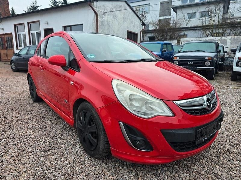 Rot Gebraucht 2011 Opel Corsa Color Edition Kleinwagen | 1.500 € (Superpreis) - Bild 1/4