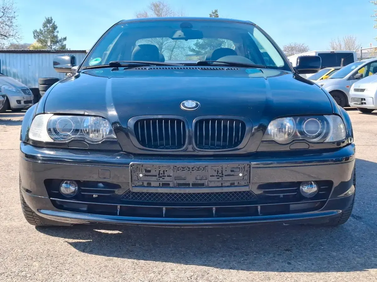 Gebraucht BMW 318 143 PS (105 kW) 2002 Schwarz Coupé
