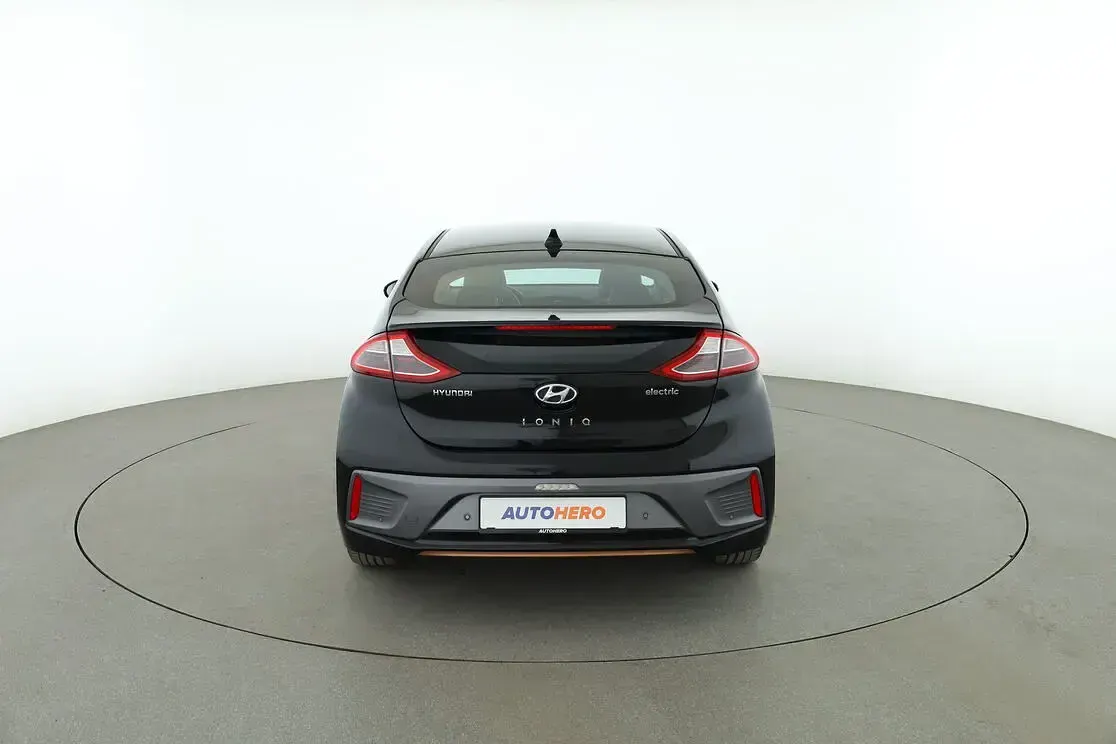 Gebraucht Hyundai Ioniq Premium 88 kW (120 PS) 2018 Schwarz Kleinwagen