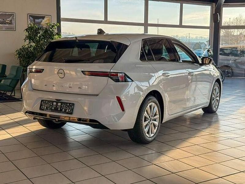 Gebraucht Opel Astra Elegance 180 PS (132 kW) 2023 Weiß Limousine