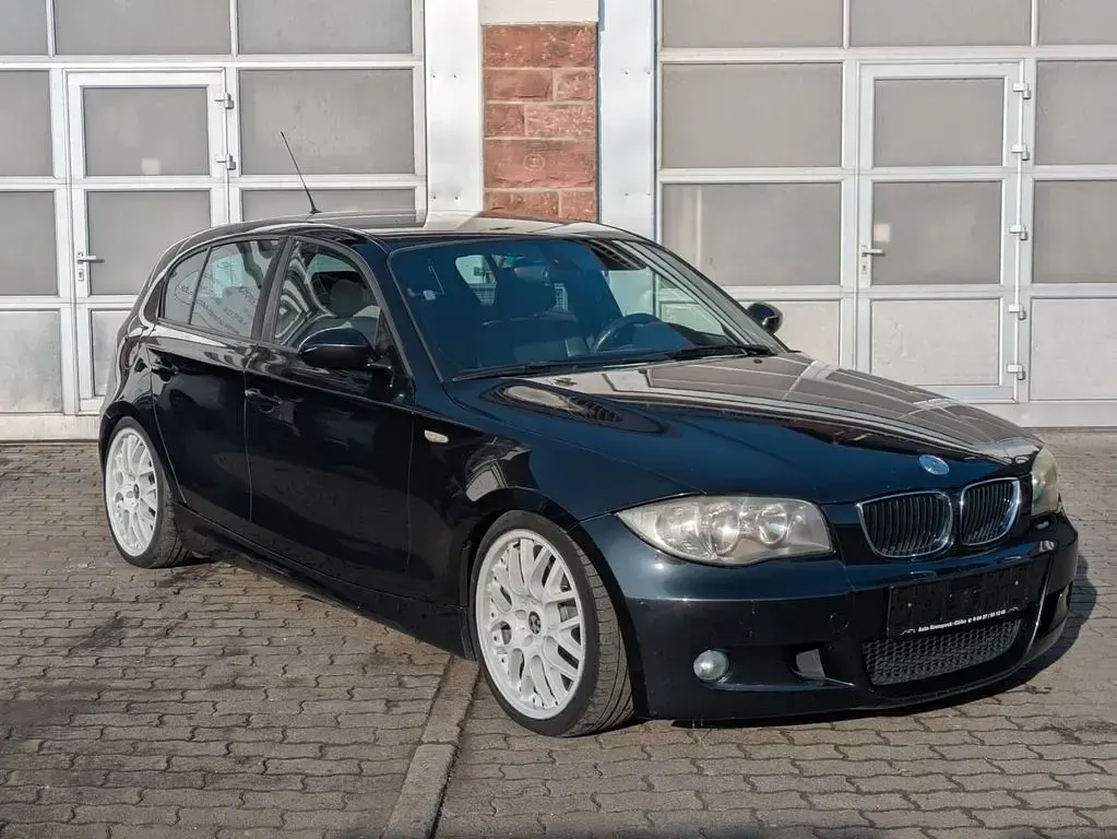 Gebraucht BMW 120 170 PS (125 kW) 2007 Schwarz Kleinwagen