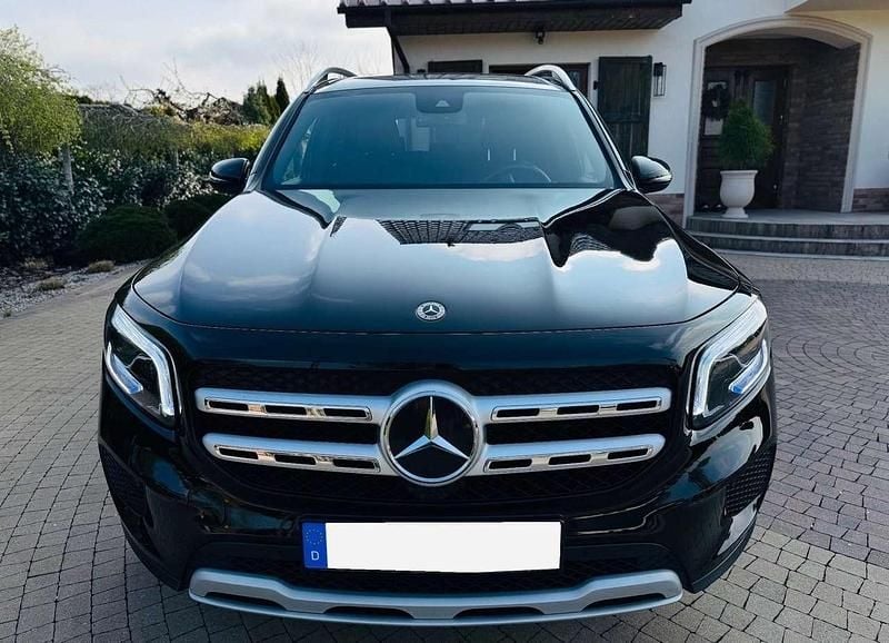 Schwarz Gebraucht 2022 Mercedes GLB200 Business SUV | 29.000 € (Superpreis) - Bild 1/4
