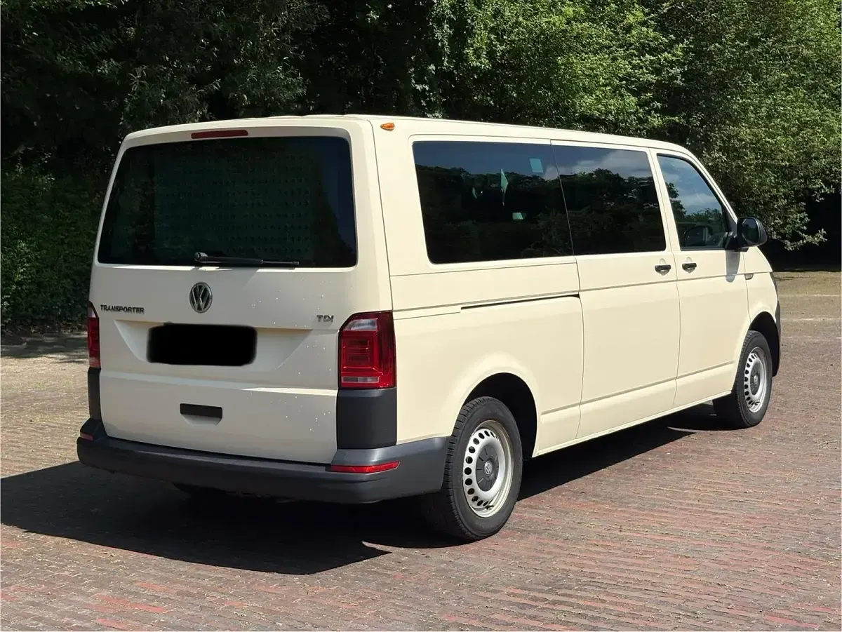 Gebraucht VW Caravelle 105 PS (77 kW) 2016 Gelb Van