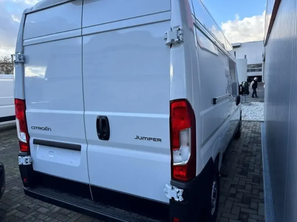 Gebraucht Citroën Jumper 140 PS (102 kW) 2025 Eisweiß Van / Kleinbus