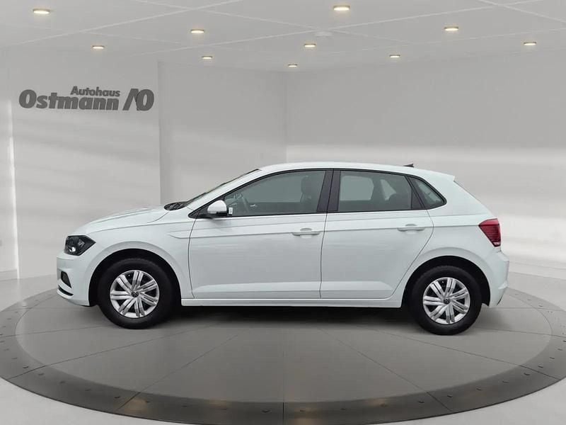 Gebraucht VW Polo Trendline 80 PS (58 kW) 2021 Pure white Kleinwagen