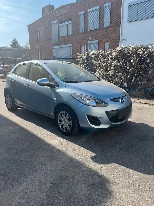 Second-hand Mazda 2 100 CP (73 kW) 2012 Albastru Hatchback