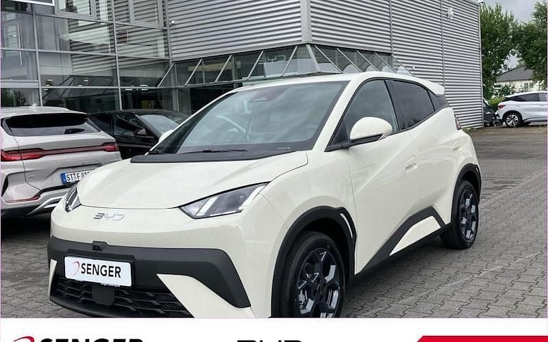 Weiß Gebraucht 2025 BYD Dolphin Comfort Kleinwagen | 29.970 € (Fairer Preis) - Bild 1/4