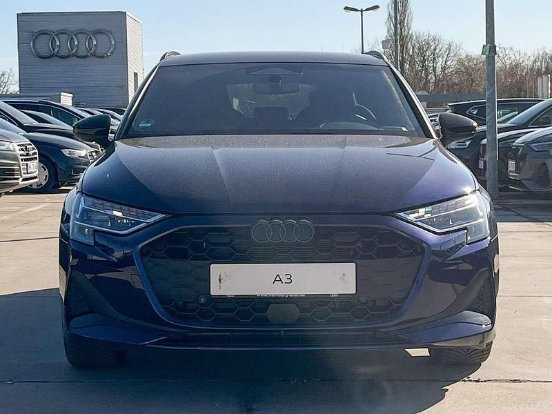 Gebraucht Audi A3 Advanced Plus 150 PS (110 kW) 2026 Navarrablau metallic Limousine