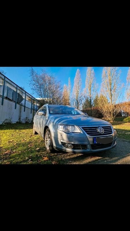 Grau Gebraucht 2009 VW Passat Highline Kombi | 3.650 € (Superpreis) - Bild 1/4