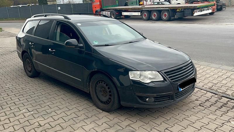 Gebraucht VW Passat 140 PS (102 kW) 2008 Schwarz Kombi