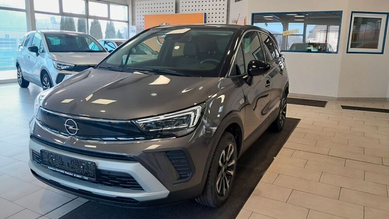 Grau Gebraucht 2024 Opel Crossland Elegance SUV | 23.900 € (Etwas zu teuer) - Bild 1/4