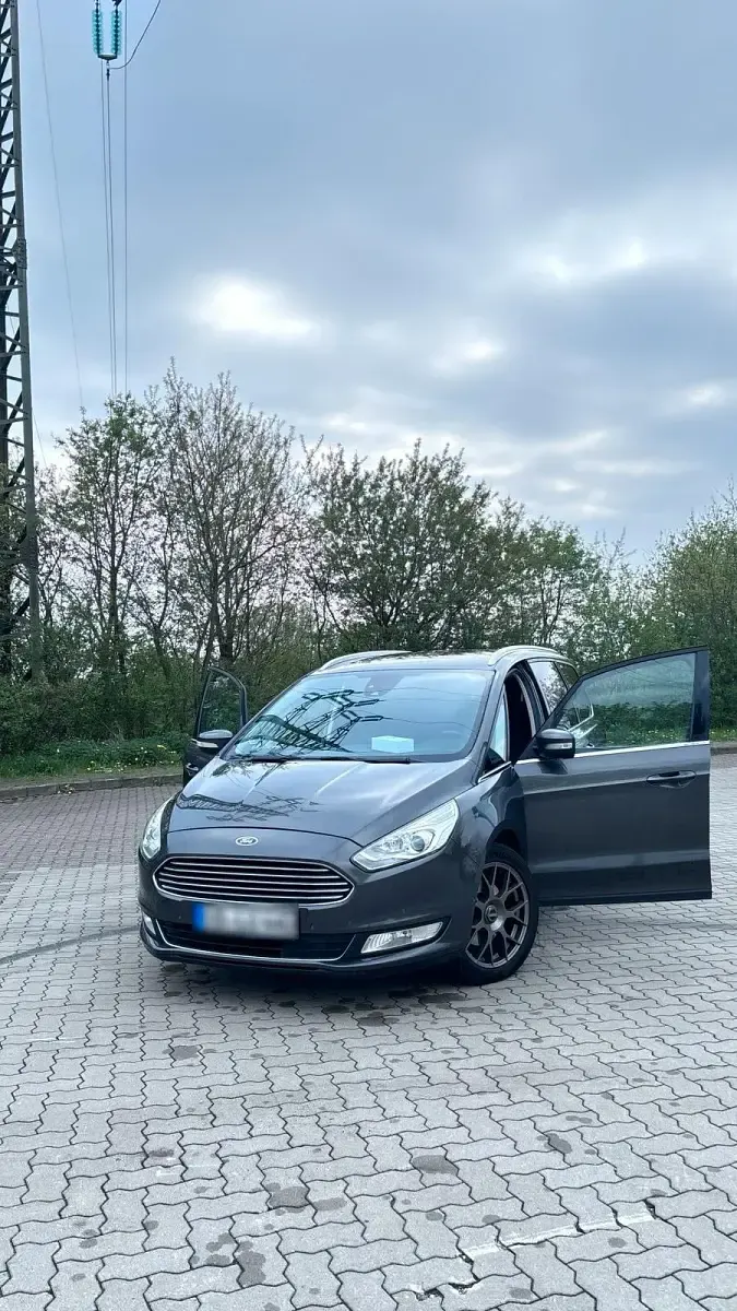 Gebraucht Ford Galaxy 150 PS (110 kW) 2019 Grau Van / Kleinbus